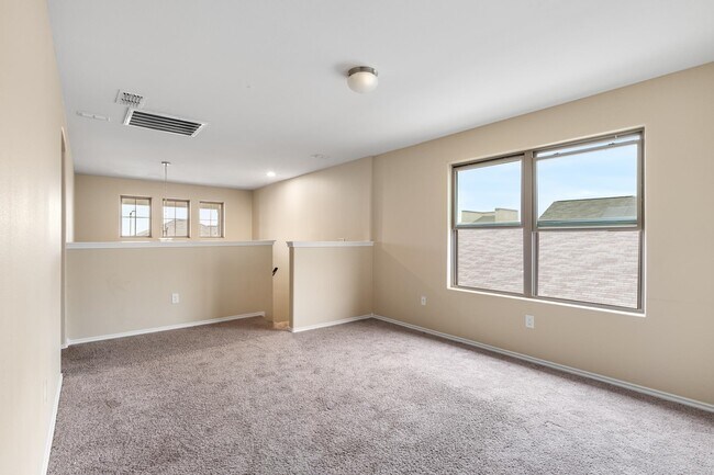 Building Photo - 5529 Shorthorn Dr