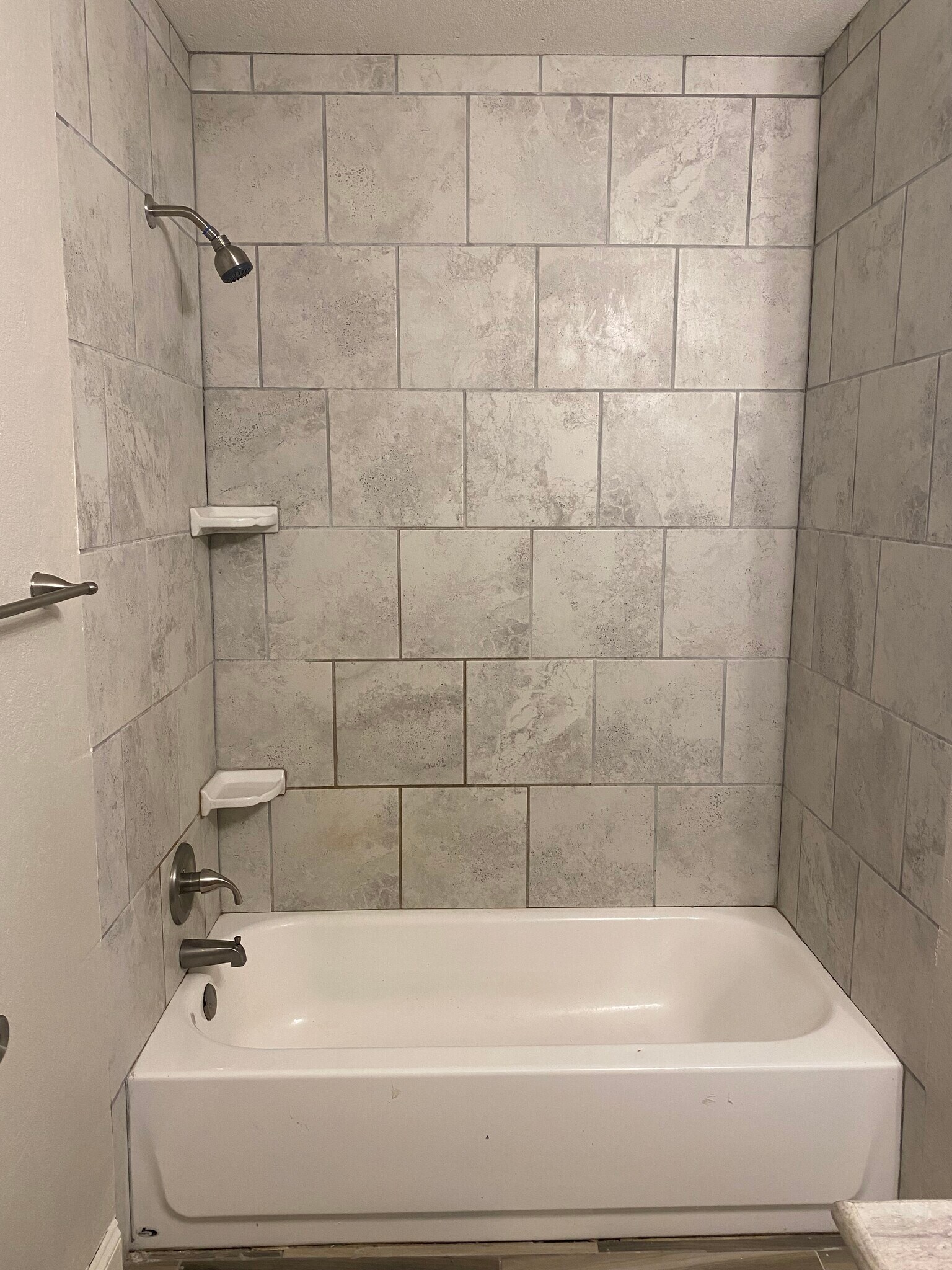 Building Photo - 832 Hardy Springs Cir