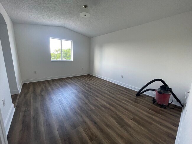 Building Photo - 13335 SW 144th Ter