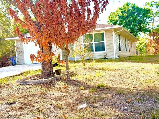 Building Photo - 5011 Moon Ln