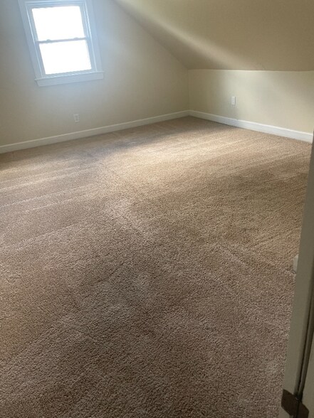 Building Photo - 3107 Scott St