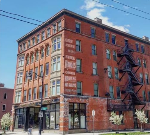 Building Photo - 346 Connecticut St