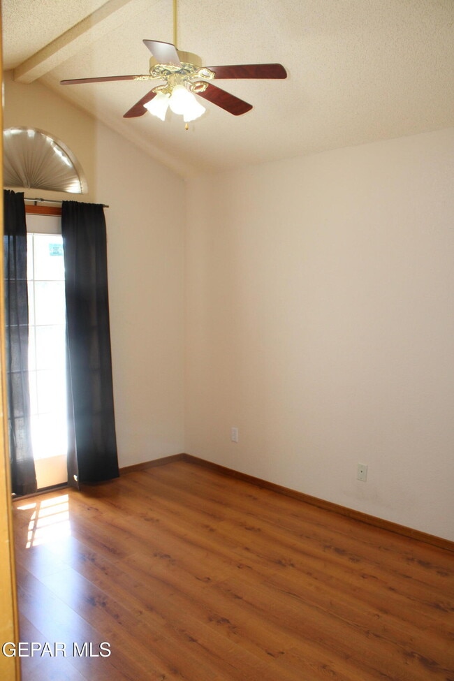 Building Photo - 4113 Loma Rosada Dr