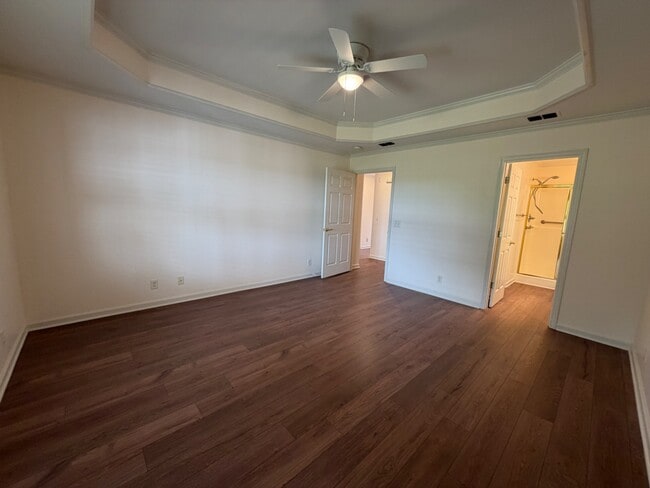 Building Photo - 1702 Thomas Ct