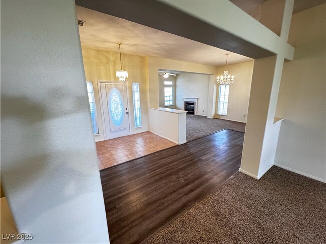 Building Photo - 5117 Elm Grove Dr