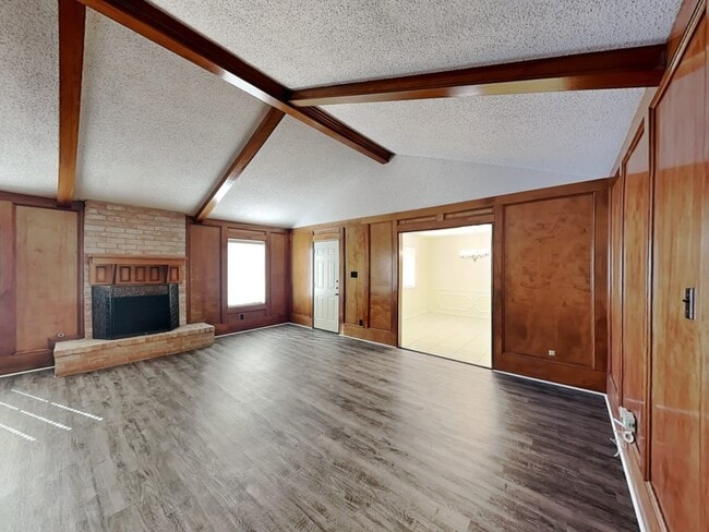 Building Photo - 4907 Eagle Trail Dr