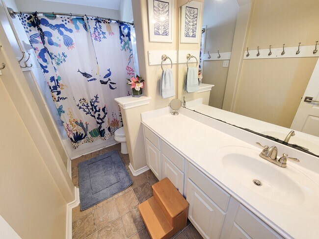 Building Photo - 17615 Forest Haven Trail