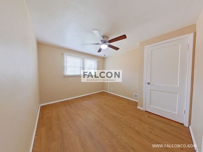 Building Photo - 2431 Paseo Rd