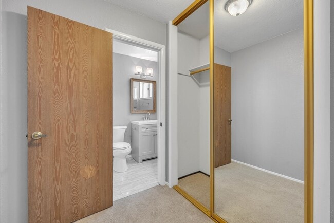 Building Photo - 6854-6854 Concert Way