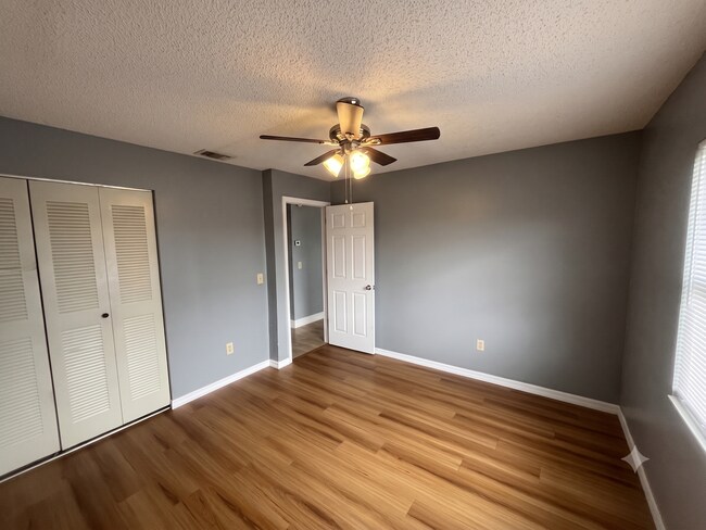 Building Photo - 72 Las Brisas Way