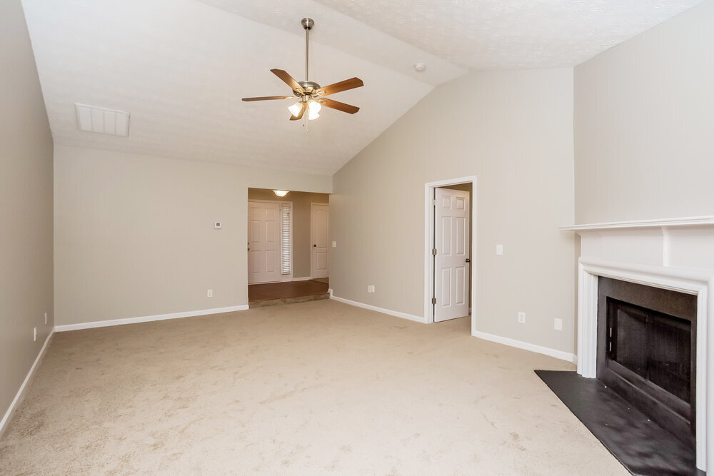 Building Photo - 5275 Yellow Pine Dr