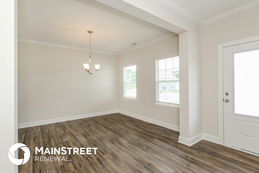 Building Photo - 2118 Moselle Dr