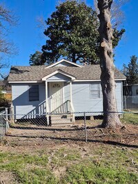 Building Photo - 505 Carlton Ave