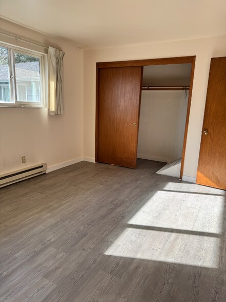 Building Photo - 2312 N 134th St