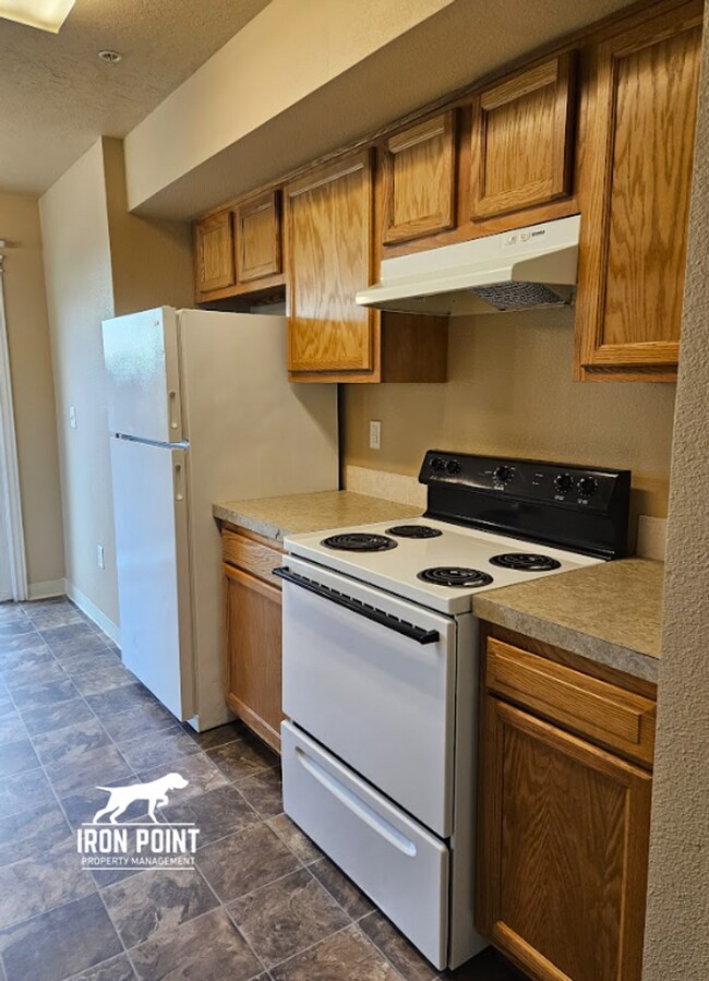 Building Photo - ELD4007