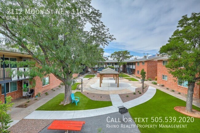 Building Photo - 2112 Moon St NE