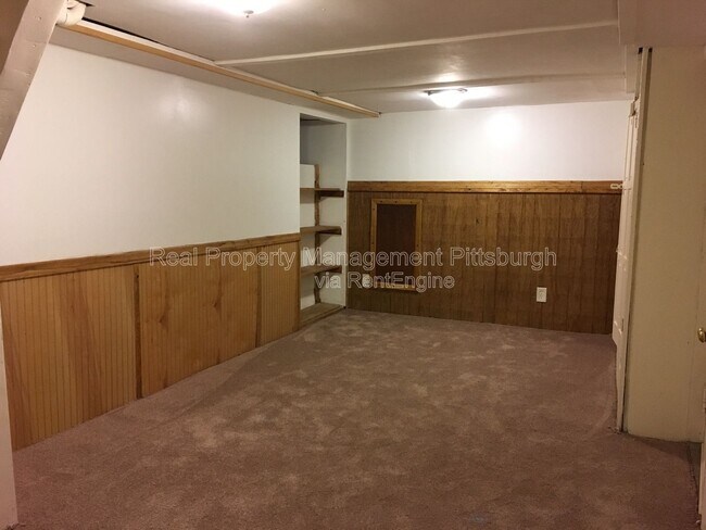Building Photo - 332 Lehigh Ave