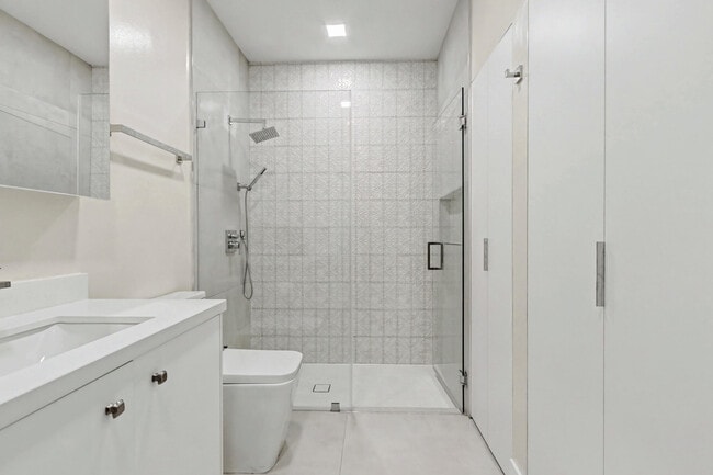 Building Photo - 1545 Seagrape Way