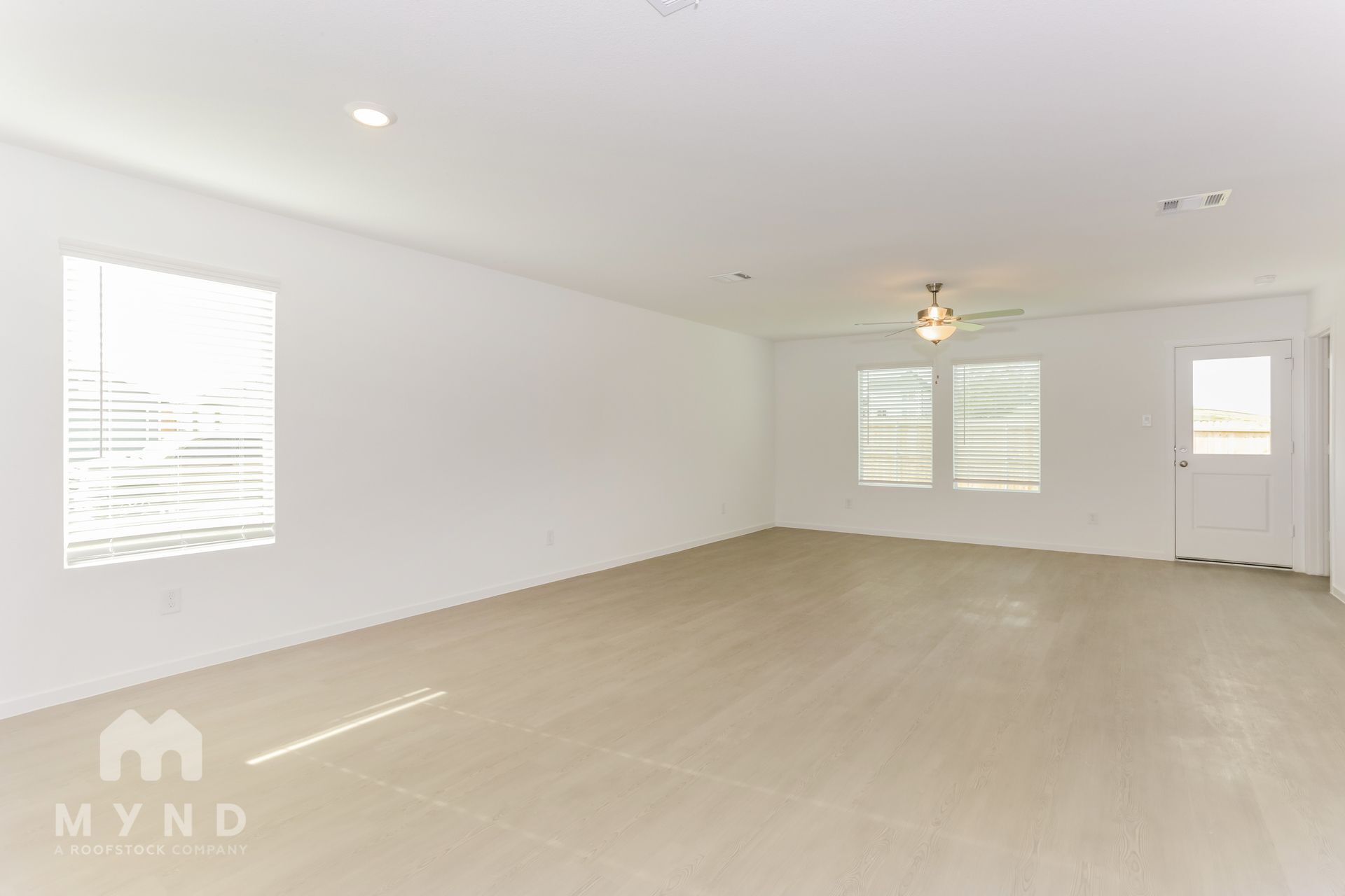 Building Photo - 10140 Dalgreen Cir