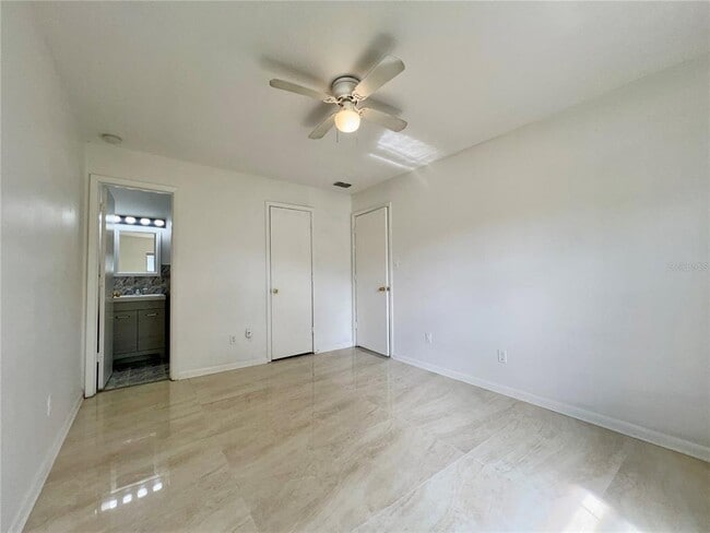 Building Photo - 2848 Empire Pl