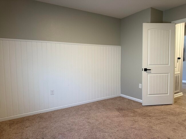 Building Photo - 351 Merlin Ct