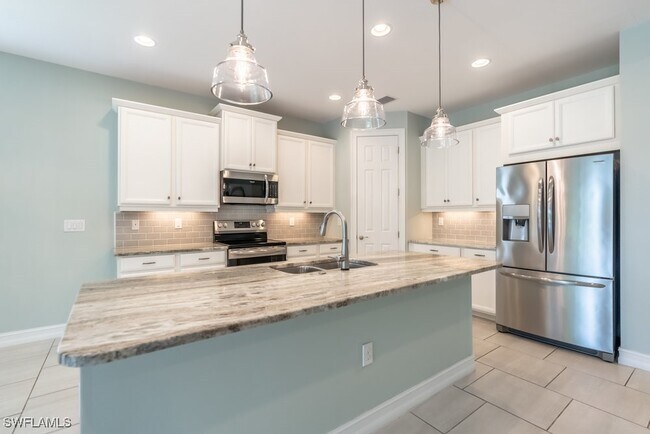 Building Photo - 16374 Barclay Ct