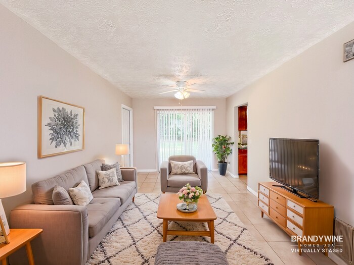 Building Photo - 807 Turtle Creek Dr N