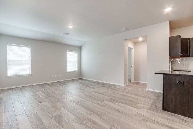 Building Photo - 3 Bed in Piedmont