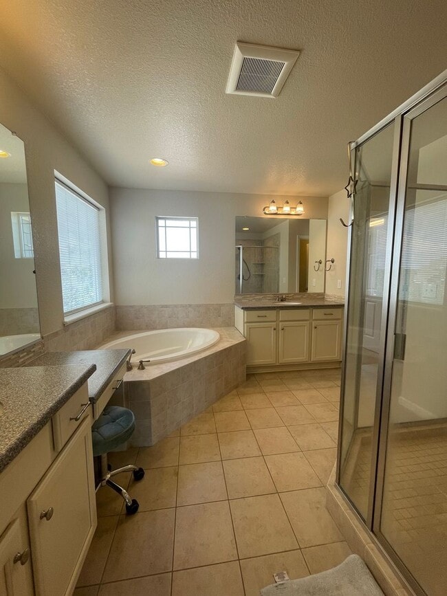 Building Photo - Sprawling Two-Story Home w/ Yard Maintenan...