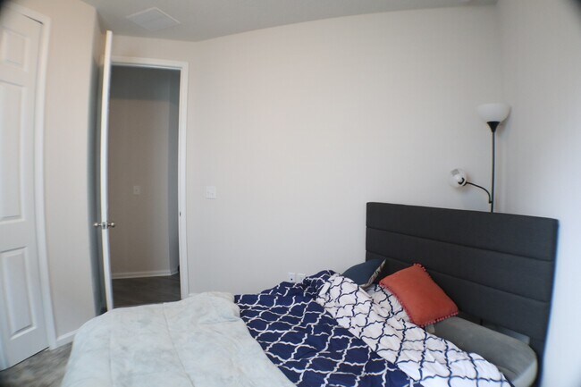 Building Photo - 5132 Sawmill Pt Wy