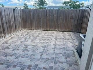 Building Photo - 1226 NW 3rd Ln