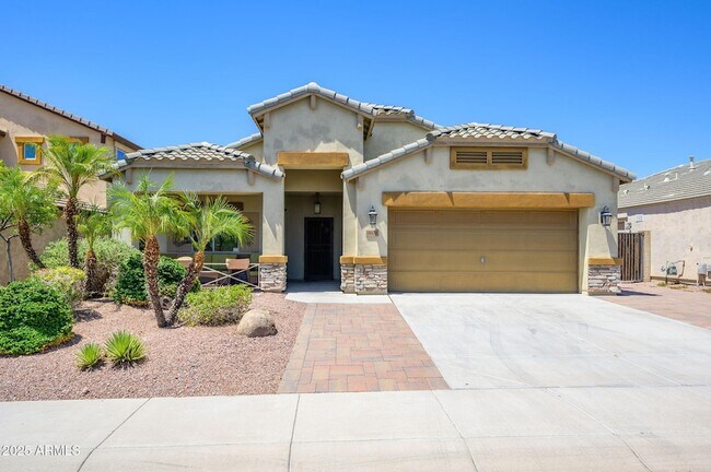 Building Photo - 6608 W Saguaro Park Ln