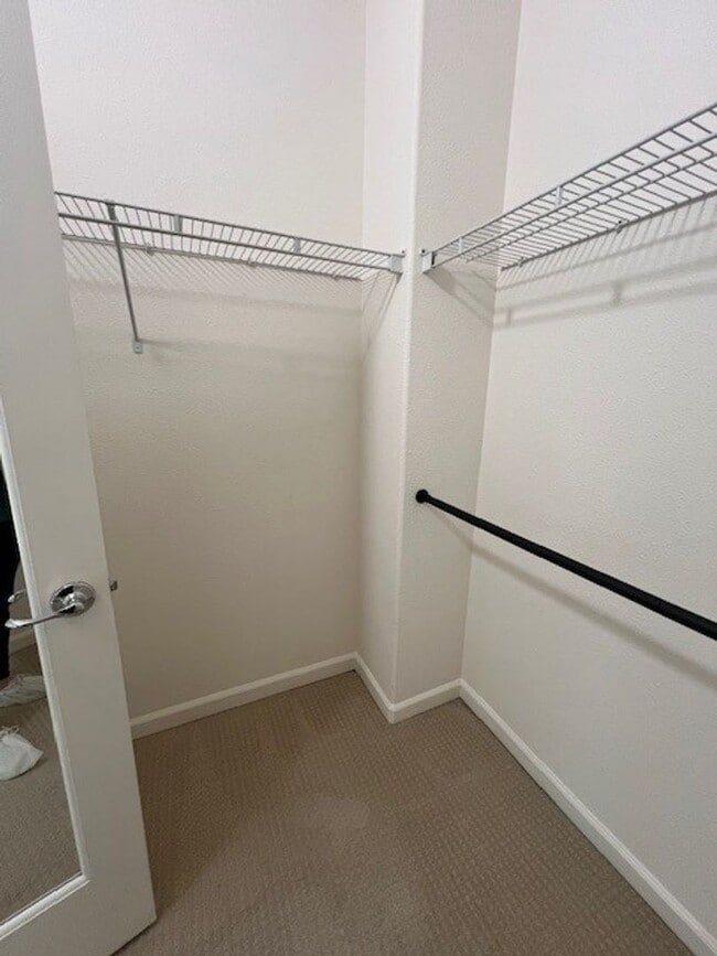 Building Photo - Gorgeous 3 Bed/3 Bath Home in Peaceful Community - Impeccably Maintained