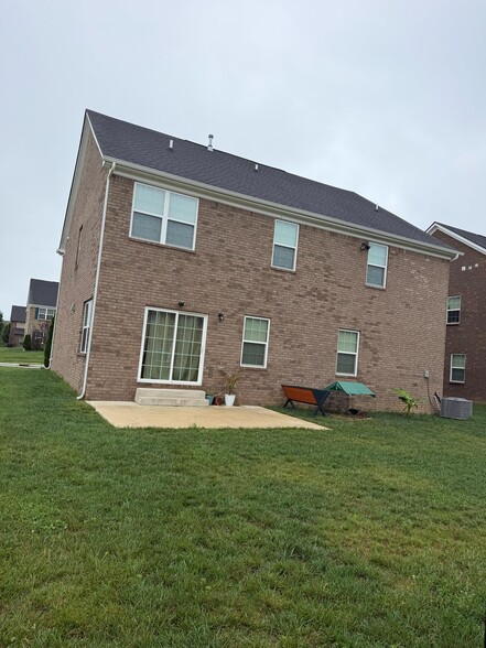Building Photo - 300 Finnegan Ct
