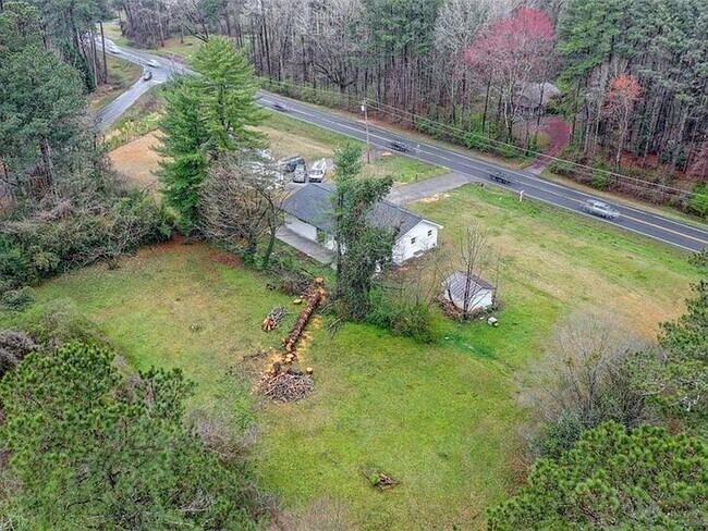 Building Photo - 4056 Dallas Acworth Hwy NW