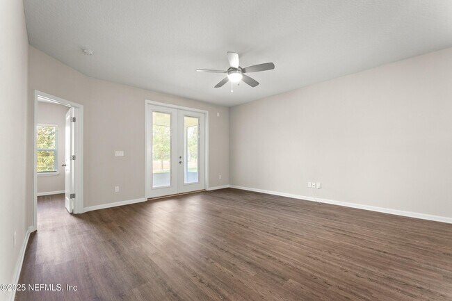 Building Photo - 54 St Barts Ave