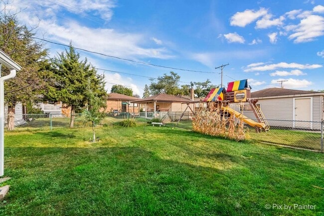 Building Photo - 2225 N 76th Ct
