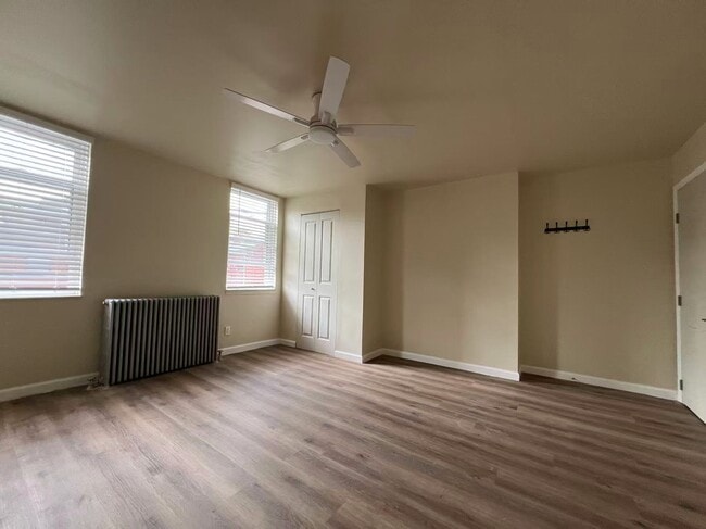 Building Photo - 39 S 13th St