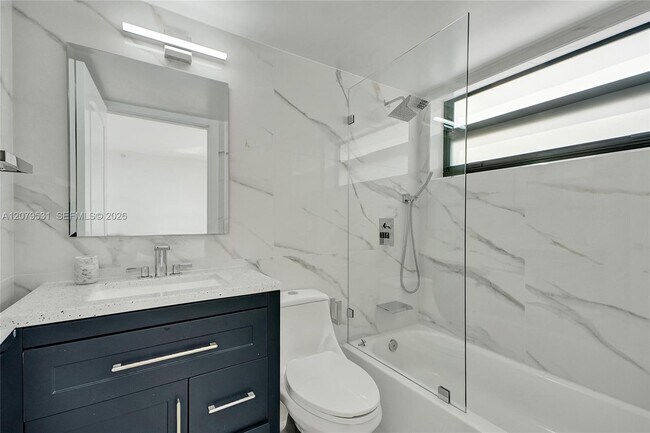 Building Photo - 6820 Indian Creek Dr