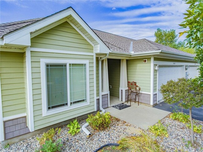 Building Photo - 1464 Ravoux Ln