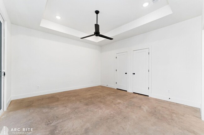 Building Photo - 4527 22nd Pl