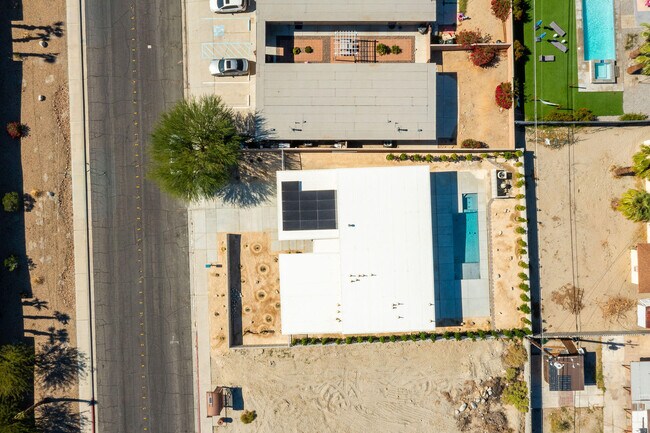 Building Photo - 416 Rosa Parks Rd