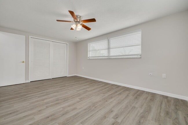 Building Photo - 5135 Cardiff Dr