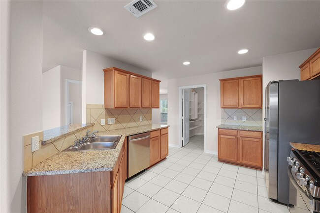 Building Photo - 10226 Canyon Rose Ln