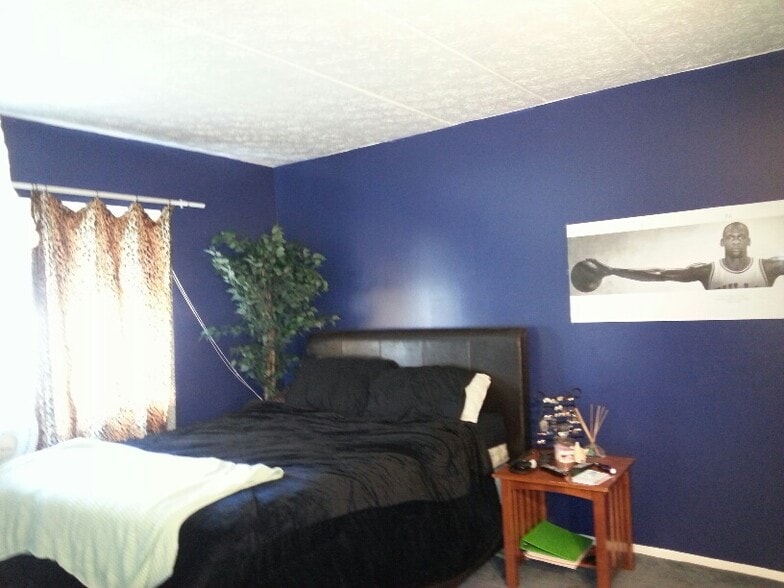 Building Photo - 960 S Lincoln St