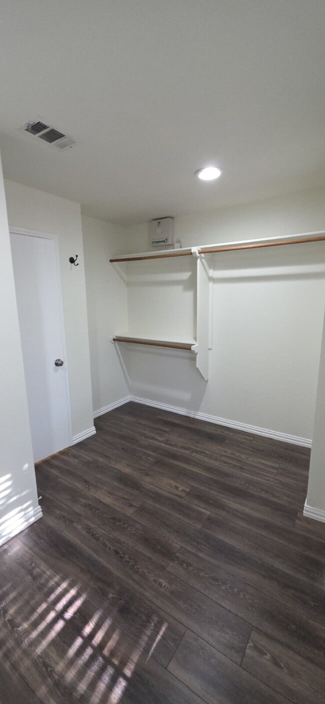 Building Photo - Beautifully Remodeled Home in Mansfield ISD – Corner Lot with Modern Upgrades!