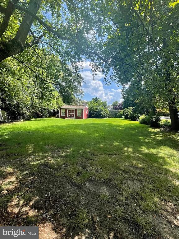 Building Photo - 205 Old Magothy Bridge Rd