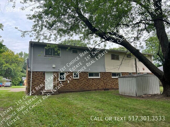 Building Photo - 903 Pierce Rd