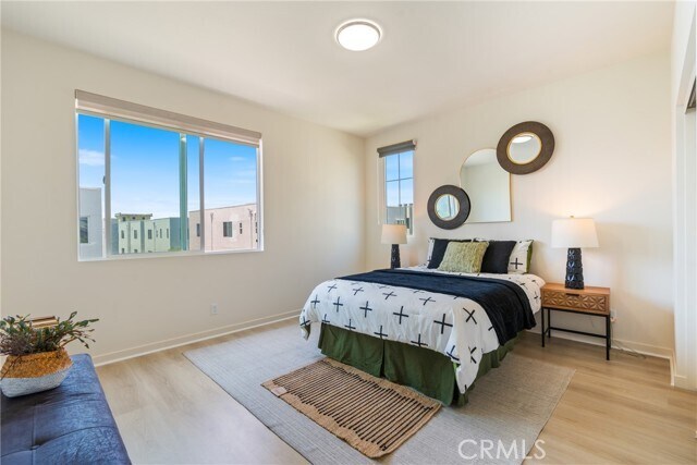 Building Photo - 747 Beacon