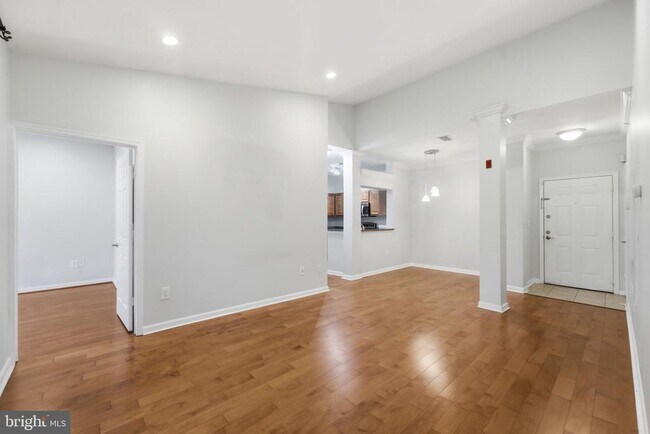Building Photo - 4551 Strutfield Ln